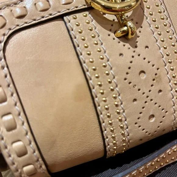 GUCCI
Leather Snaffle Bit Small Shoulder Bag Beige - Picture 17 of 17